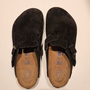 Birkenstock Suede clogs black